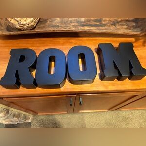 ‘ROOM’ hanging letters